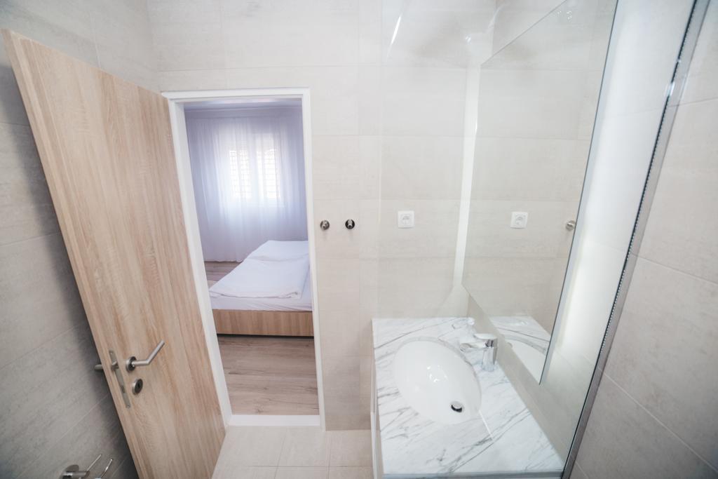 City Apartment One Mostar Extérieur photo